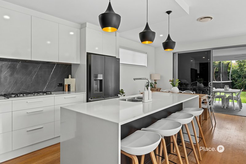 Photo - 7 Lydford Court, Carindale QLD 4152 - Image 9