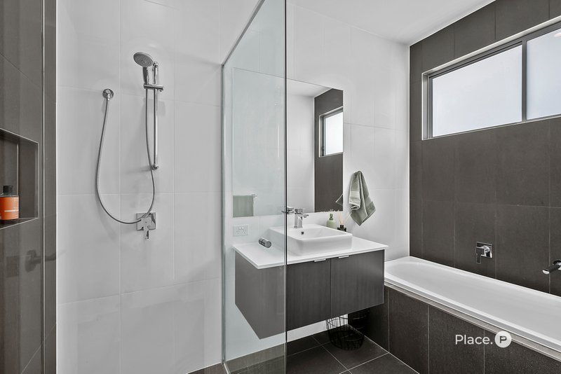 Photo - 7 Lydford Court, Carindale QLD 4152 - Image 19