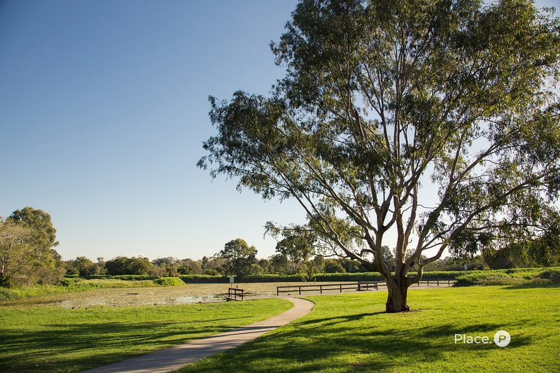 Photo - 7 Lydford Court, Carindale QLD 4152 - Image 23