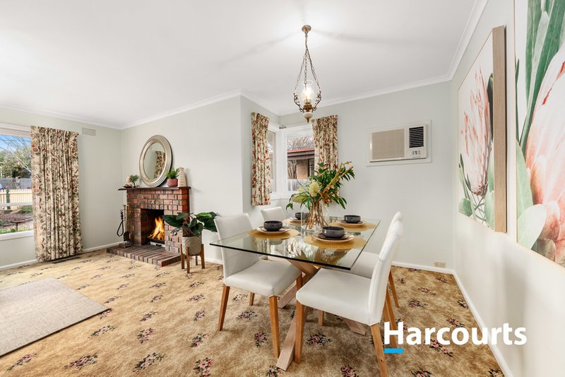 Photo - 7 Lyell Road, Boronia VIC 3155 - Image 3