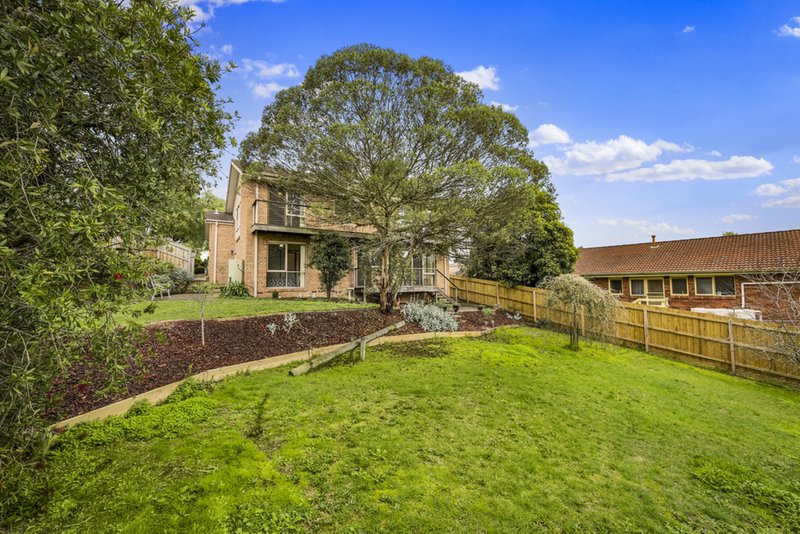 Photo - 7 Lynda Court, Doncaster East VIC 3109 - Image 6