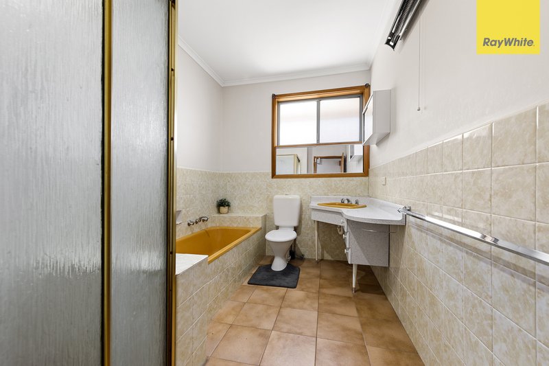 Photo - 7 Lyndford Court, St Albans VIC 3021 - Image 7