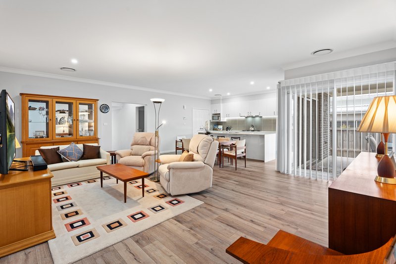 Photo - 7 Macadamia Court, Kingswood NSW 2747 - Image 5