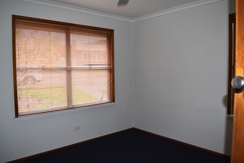 Photo - 7 Macaulay Grove, Myrtleford VIC 3737 - Image 5