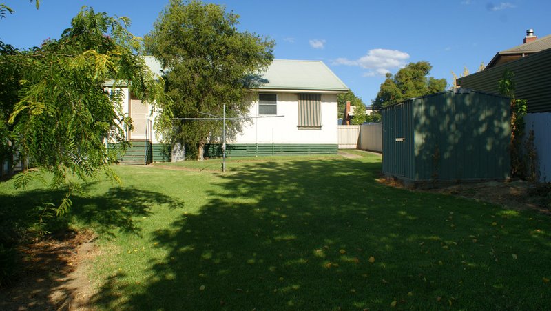 Photo - 7 Macaulay Grove, Myrtleford VIC 3737 - Image 8