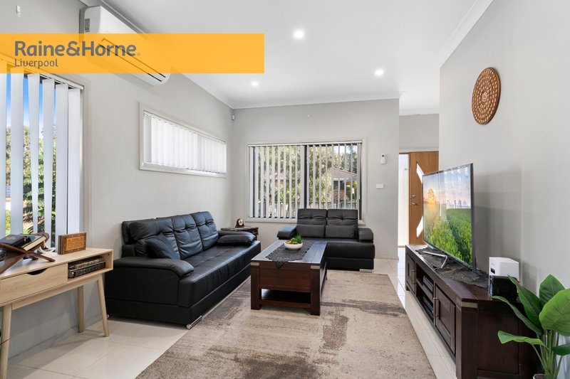 Photo - 7 Mackellar Street, Casula NSW 2170 - Image 3