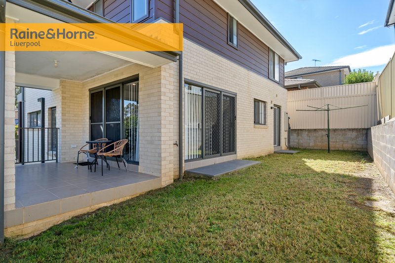 Photo - 7 Mackellar Street, Casula NSW 2170 - Image 5