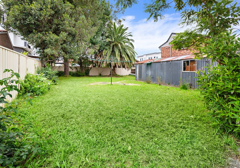 Photo - 7 Madden Street, Oak Flats NSW 2529 - Image 8