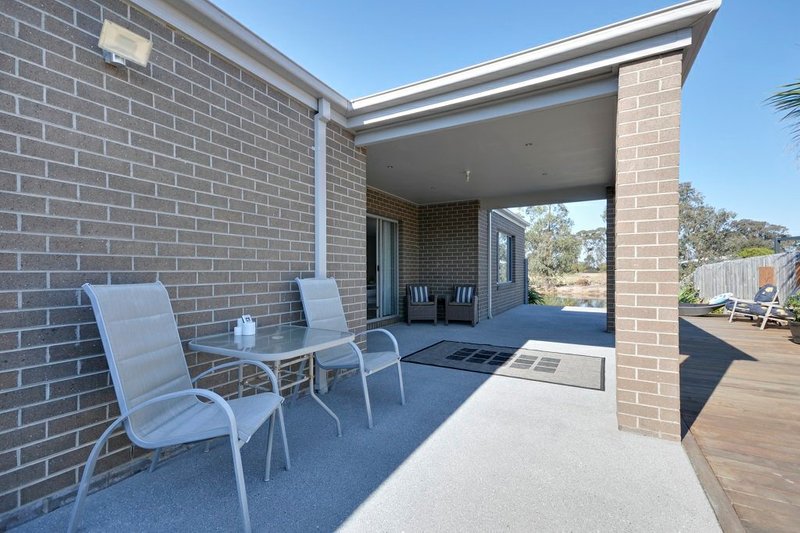 Photo - 7 Magnolia Way, Paynesville VIC 3880 - Image 12