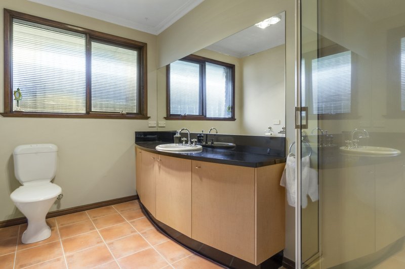 Photo - 7 Maher Court, Werribee VIC 3030 - Image 8