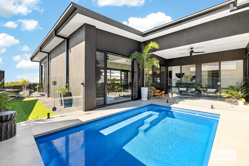 Photo - 7 Mahogany Way, Lammermoor QLD 4703 - Image 2