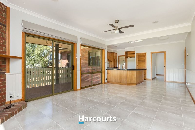 Photo - 7 Mahon Avenue, Beaconsfield VIC 3807 - Image 5