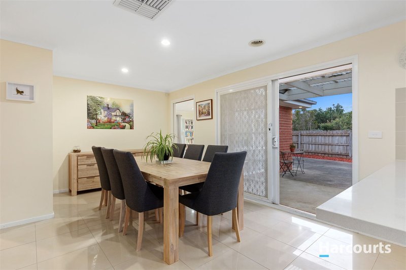 Photo - 7 Maitland Close, Rowville VIC 3178 - Image 6