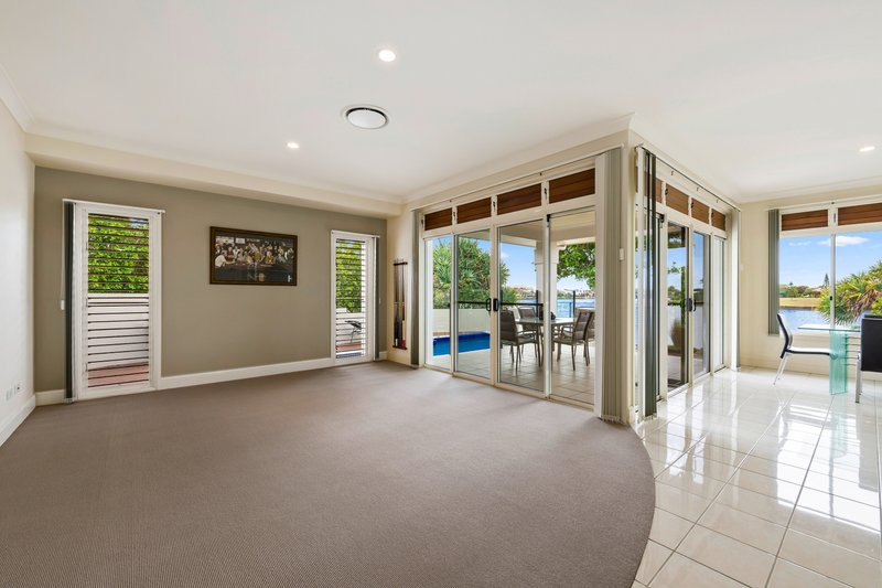 Photo - 7 Majorca Place, Kawana Island QLD 4575 - Image 11