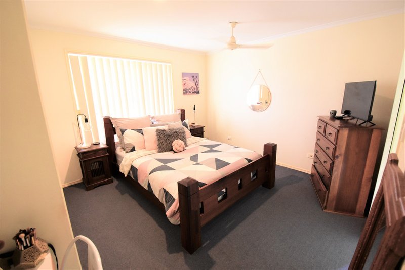 Photo - 7 Malcolm Court, Point Vernon QLD 4655 - Image 6