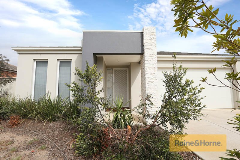 7 Mallow Street, Brookfield VIC 3338