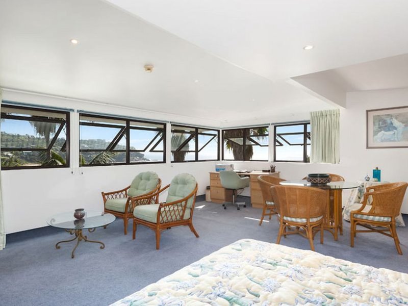 Photo - 7 Malo Road, Whale Beach NSW 2107 - Image 12