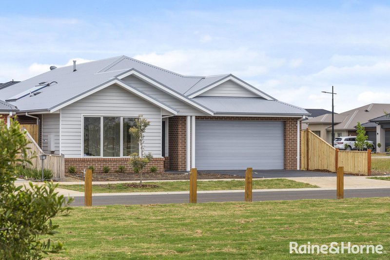 Photo - 7 Maloney Road, Gisborne VIC 3437 - Image 2