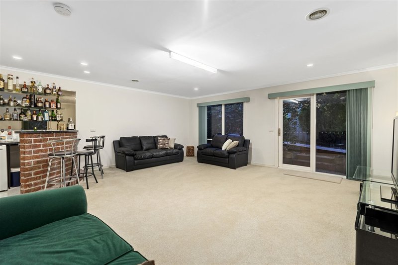 Photo - 7 Malvina Court, Rowville VIC 3178 - Image 9