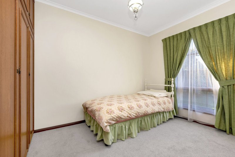 Photo - 7 Mamande Crescent, Lockleys SA 5032 - Image 12