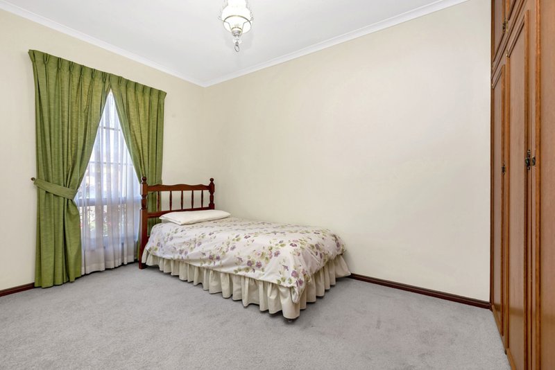 Photo - 7 Mamande Crescent, Lockleys SA 5032 - Image 13