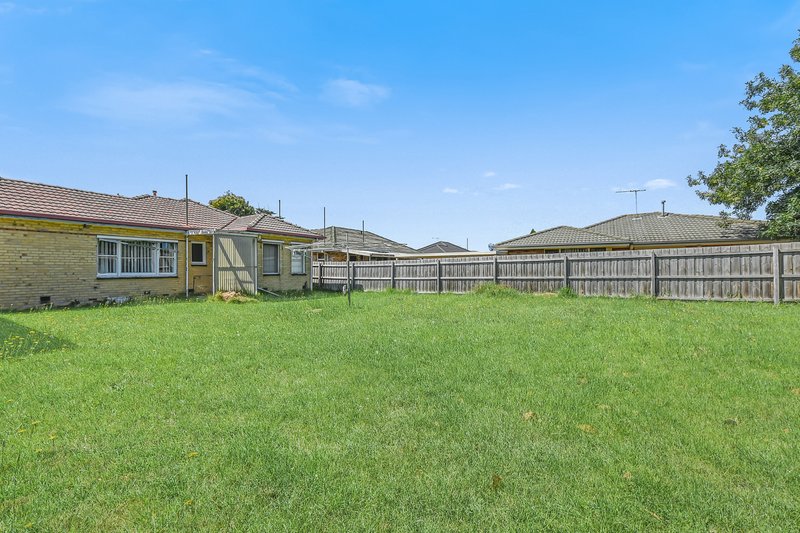 Photo - 7 Manatunga Street, Clayton VIC 3168 - Image 10