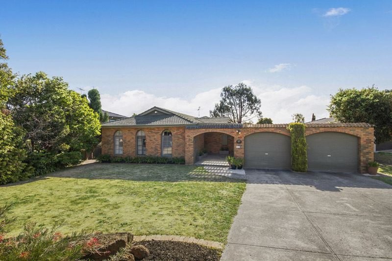 7 Mannering Drive, Glen Waverley VIC 3150