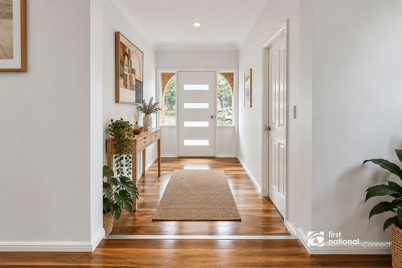 Photo - 7 Manning Close, Mcgraths Hill NSW 2756 - Image 1