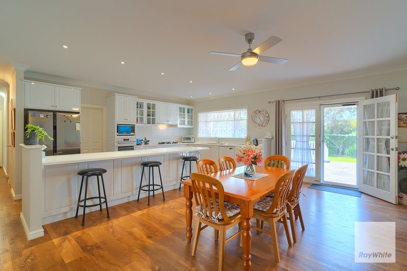 Photo - 7 Manton Way, Willyung WA 6330 - Image 3