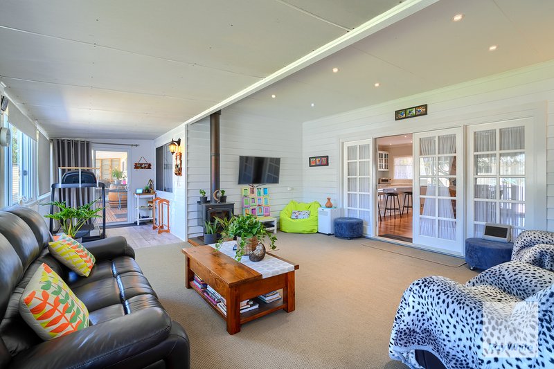 Photo - 7 Manton Way, Willyung WA 6330 - Image 15