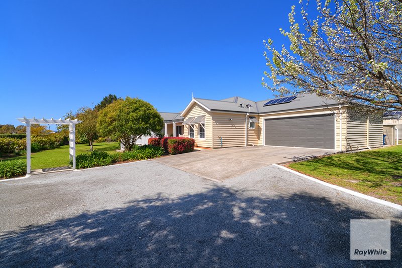 Photo - 7 Manton Way, Willyung WA 6330 - Image 17