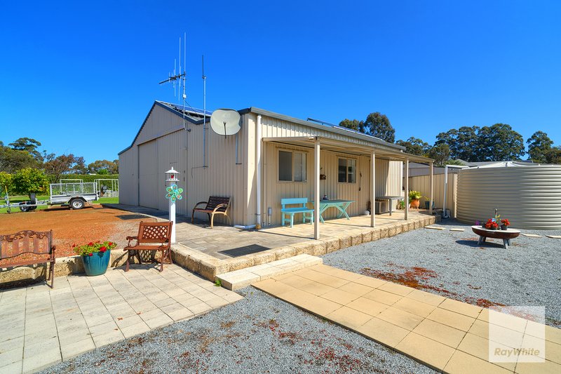 Photo - 7 Manton Way, Willyung WA 6330 - Image 21