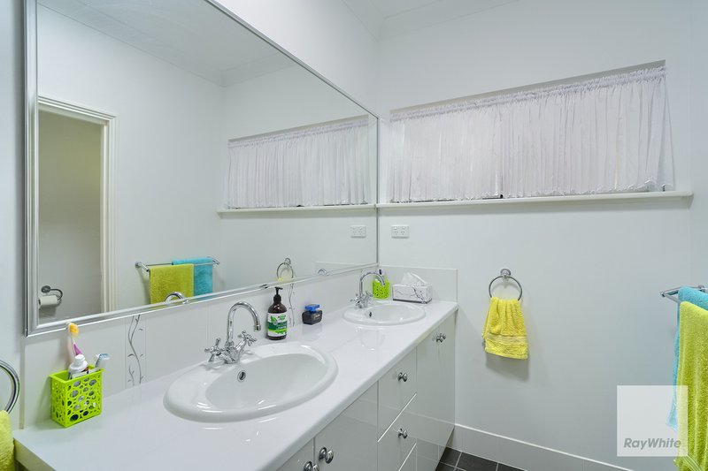 Photo - 7 Manton Way, Willyung WA 6330 - Image 16