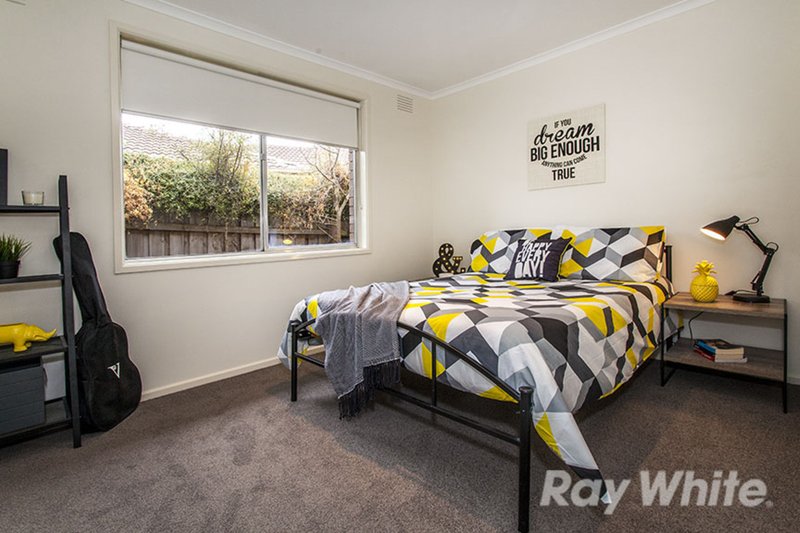 Photo - 7 Mantova Drive, Wheelers Hill VIC 3150 - Image 6