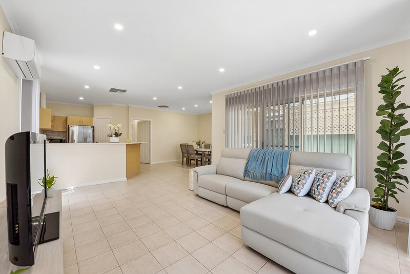Photo - 7 Maple Circuit, Mawson Lakes SA 5095 - Image 5