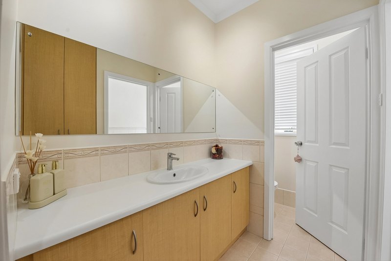 Photo - 7 Maple Circuit, Mawson Lakes SA 5095 - Image 8