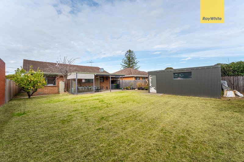 Photo - 7 Maple Crescent, St Albans VIC 3021 - Image 20