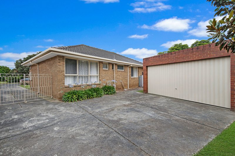 Photo - 7 Marcia Court, Glen Waverley VIC 3150 - Image 11