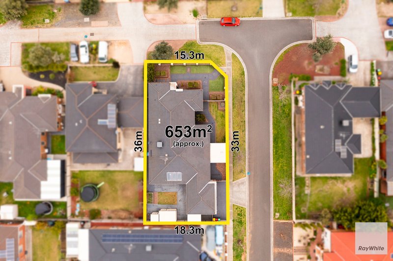 Photo - 7 Margaret Place, Taylors Hill VIC 3037 - Image 2