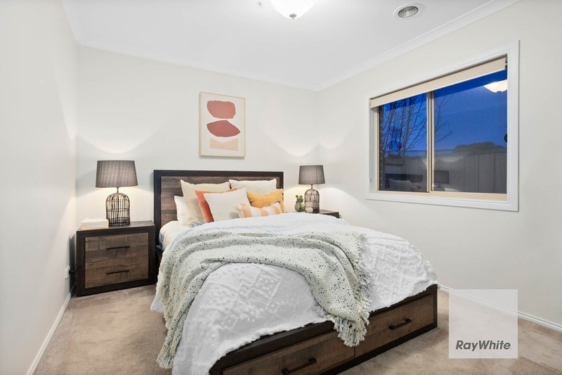 Photo - 7 Margaret Place, Taylors Hill VIC 3037 - Image 7