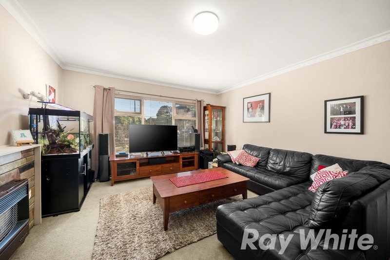 Photo - 7 Marian Court, Blackburn VIC 3130 - Image 3