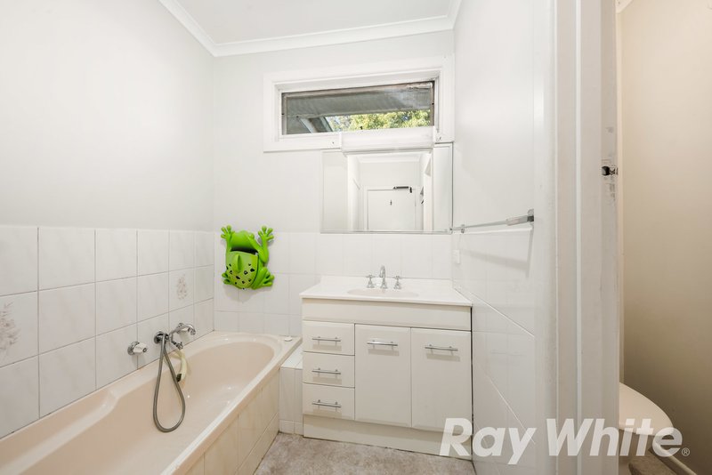 Photo - 7 Marian Court, Blackburn VIC 3130 - Image 6