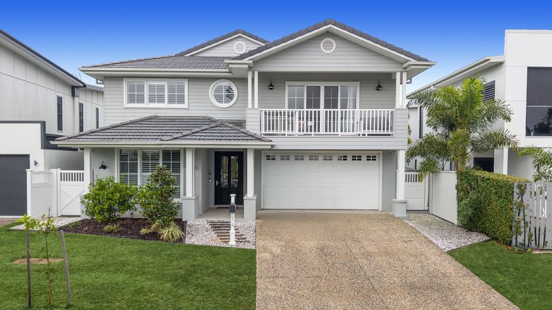 Photo - 7 Marina View Drive, Pelican Waters QLD 4551 - Image 2