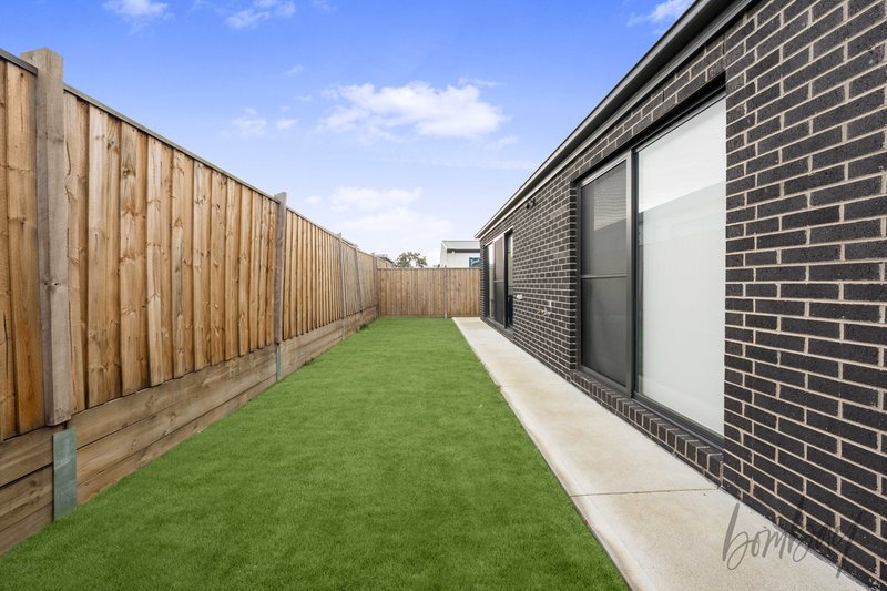 Photo - 7 Marjoram Street, Mickleham VIC 3064 - Image 16