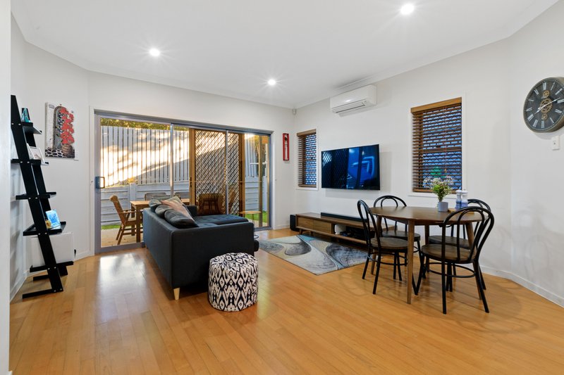 Photo - 7 Marjorie Street, Annerley QLD 4103 - Image 3