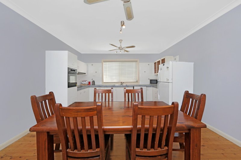 Photo - 7 Marks Road, Gorokan NSW 2263 - Image 4