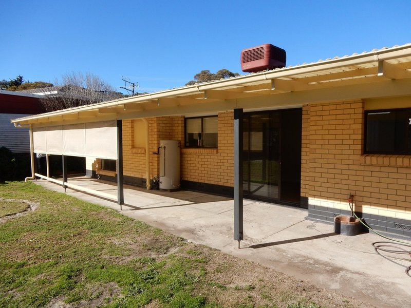 Photo - 7 Marlborough Avenue, Victor Harbor SA 5211 - Image 11