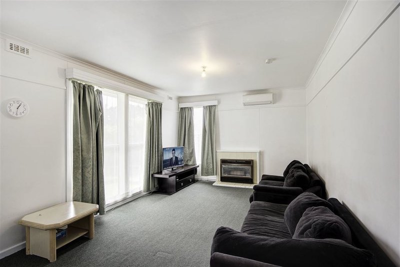 Photo - 7 Marnoo Court, Norlane VIC 3214 - Image 3