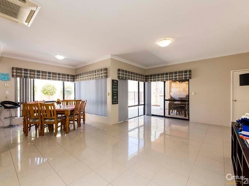 Photo - 7 Maroubra Way, Clarkson WA 6030 - Image 10