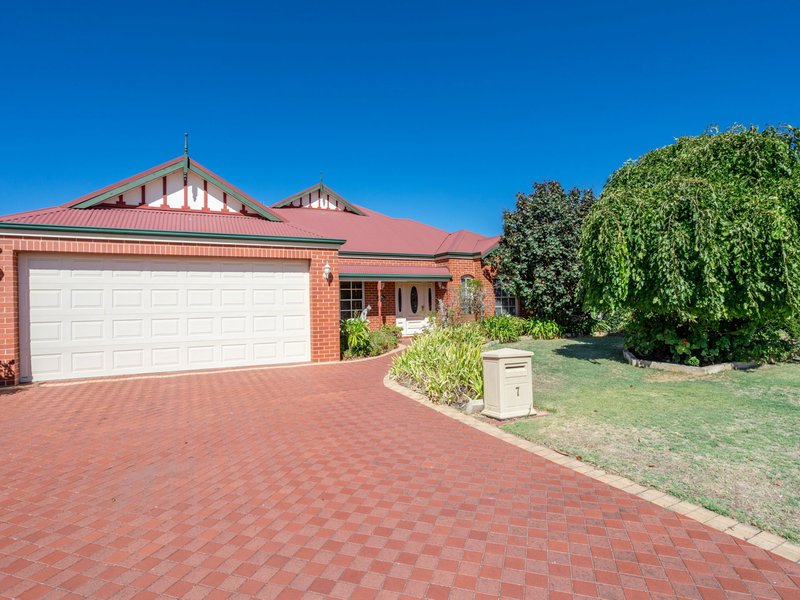 7 Marston Way, Canning Vale WA 6155